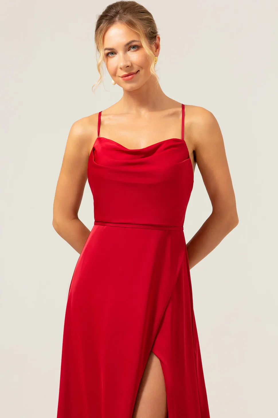 Borgonha Uma Linha Esparguete Correias Backless Cetim Long Vestido Madrinha com Fenda