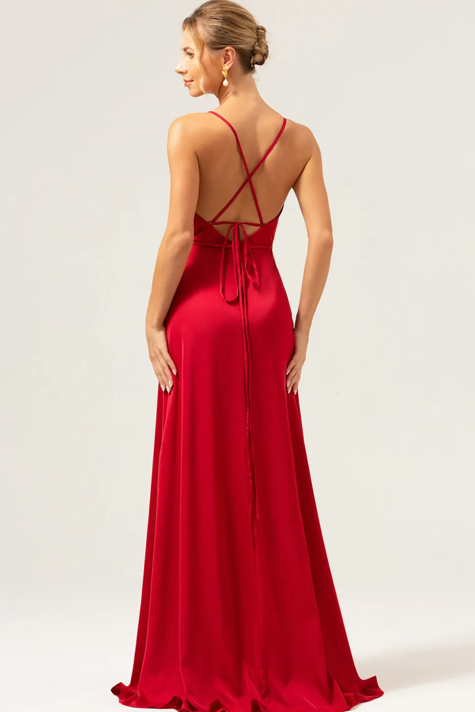 Borgonha Uma Linha Esparguete Correias Backless Cetim Long Vestido Madrinha com Fenda
