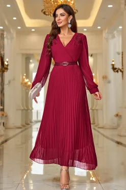 Borgonha Uma Linha V Pescoço Plissado Appliques Belted Prom Dress com mangas compridas
