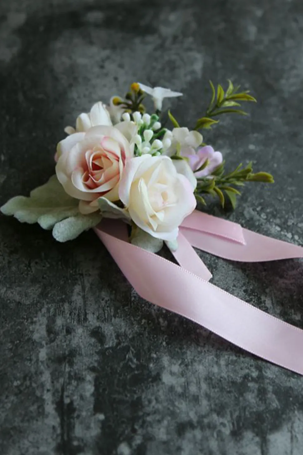 Boutonniere de damasco masculino para noivo
