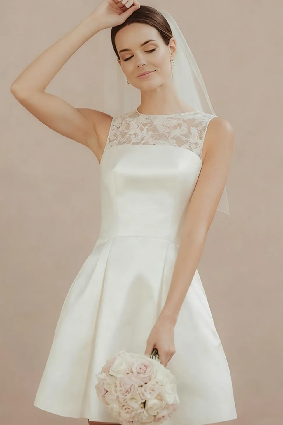 Branco A Line Lace Short Courthouse Vestido de Noiva