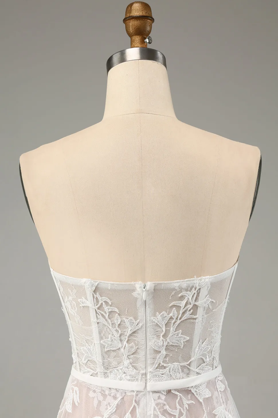 Branco A Line Sweetheart Sweep Train Corset Vestido de Noiva com Applique Lace
