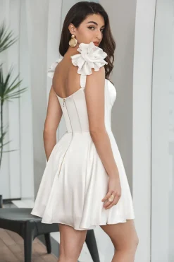 Branco A-Line Corset vestido curto de formatura com babados