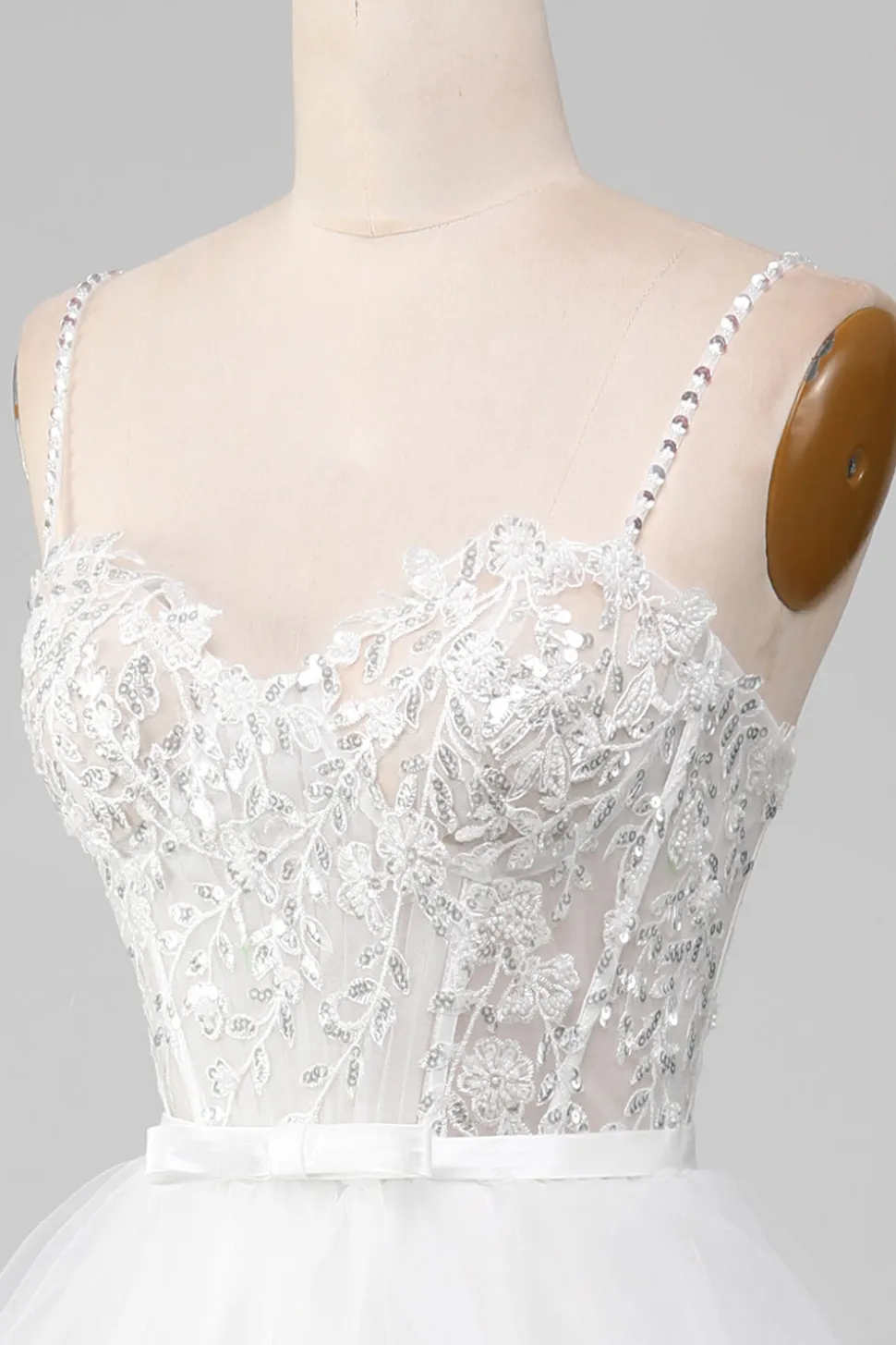 Branco A-Line Sparkly Sequin Ruffle Saia Corset Prom Dress Com Fenda
