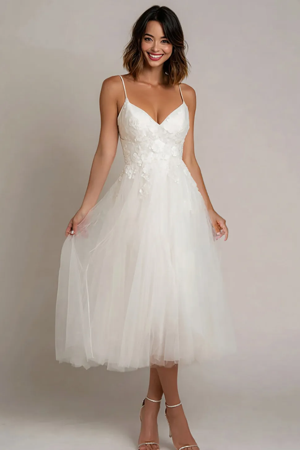 Branco Appliqued A Line Tulle Vestido de Receção de Casamento