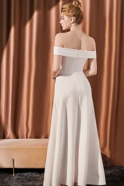 Branco fora do ombro cetim longo vestido de baile
