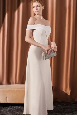 Branco fora do ombro cetim longo vestido de baile