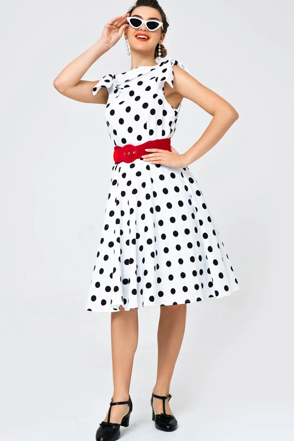 Branco Fora-ombro Vestido Com Bolinhas Pretas