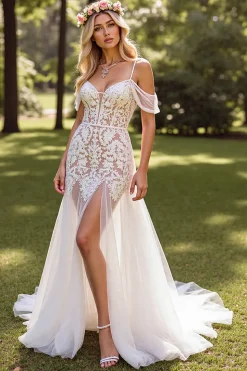 Branco Ombro Frio Renda Sweep/Brush Trem Vestido de Noiva Boho com Renda