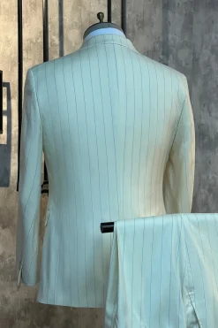 Branco Pinstriped 3 peças homens ternos