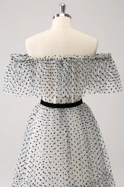 Branco Preto A-Line Dot Off-the-Shoulder Prom Dress