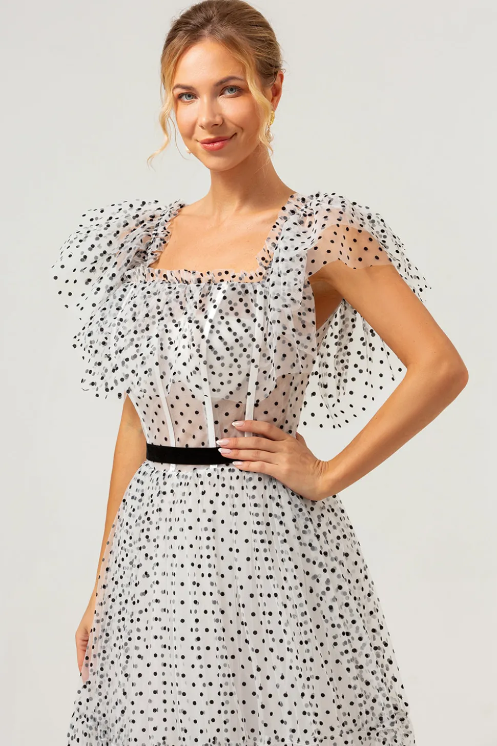 Branco preto A-Line fora do ombro longo vestido de baile com ponto