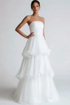 Branco Strapless Tiered Chiffon Long Vestido de receção de casamento