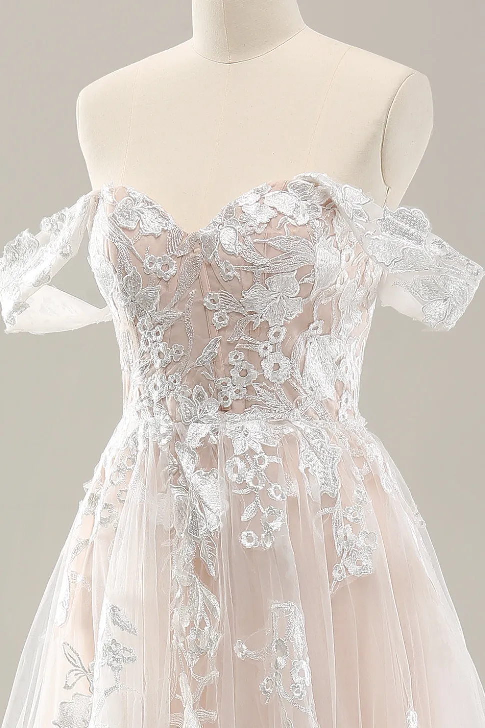 Branco Uma linha fora do ombro tule vestido de noiva com Applique Lace