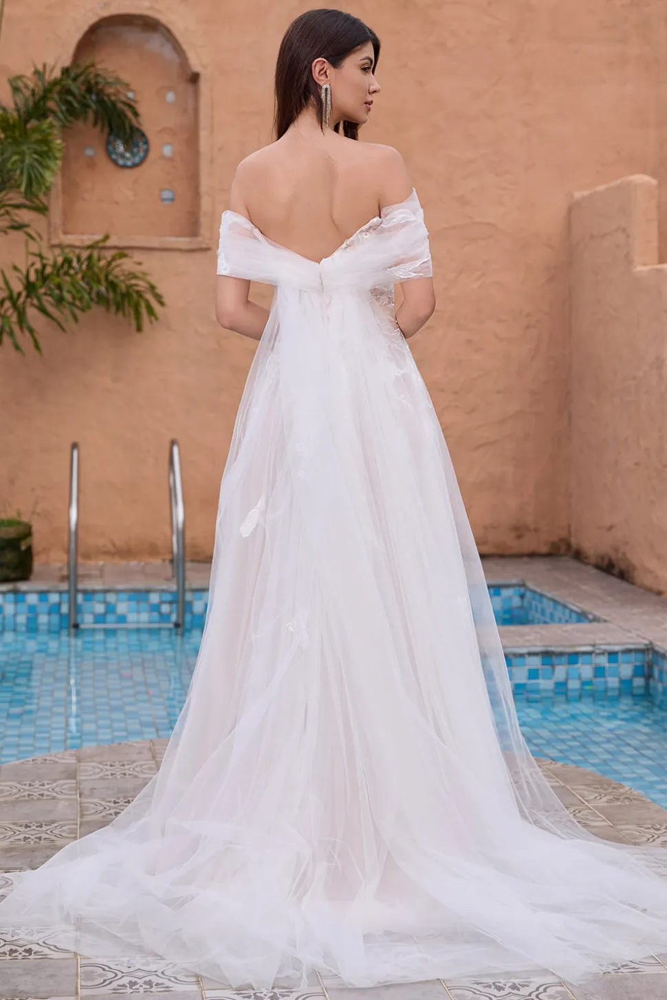 Branco Uma linha fora do ombro tule renda vestido de festa de noiva com bordado