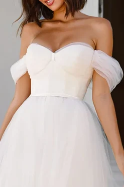 Branco Uma linha fora do ombro Midi vestido de noivado com laços