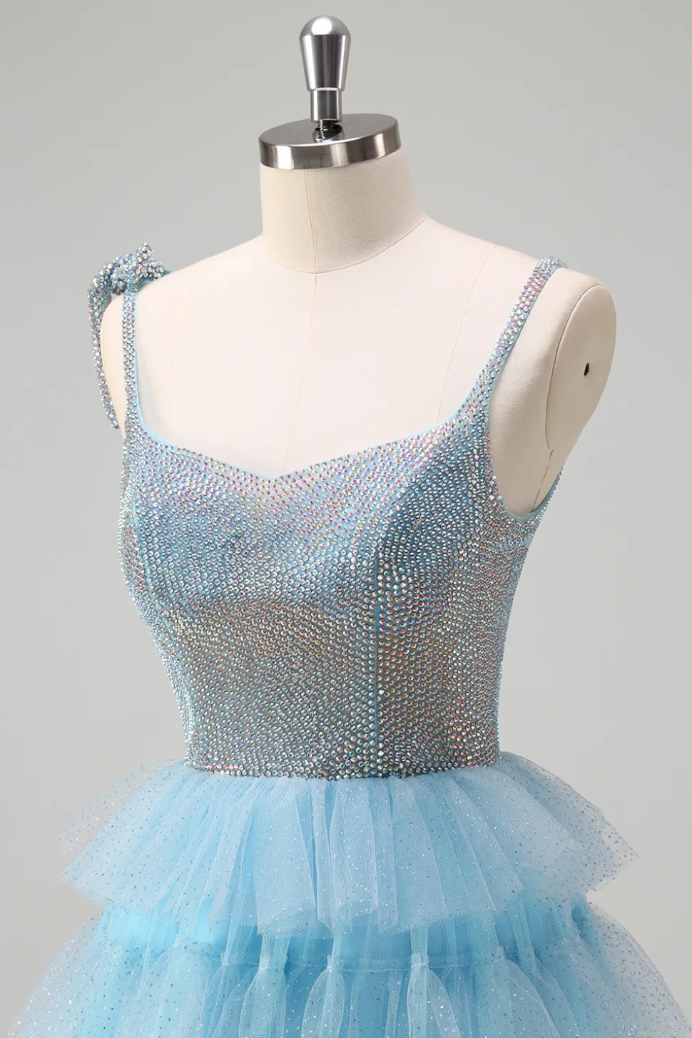 Brilhante azul claro A-Line babado vestido de baile com fenda