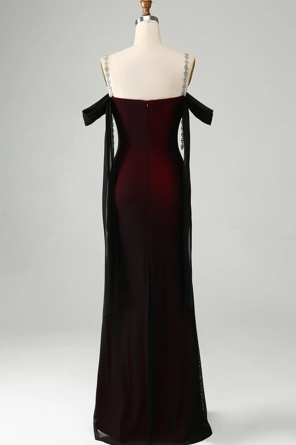 Brilhante Preto Sereia Vermelho Ombro Frio Vestido de Dama de Honra Longo