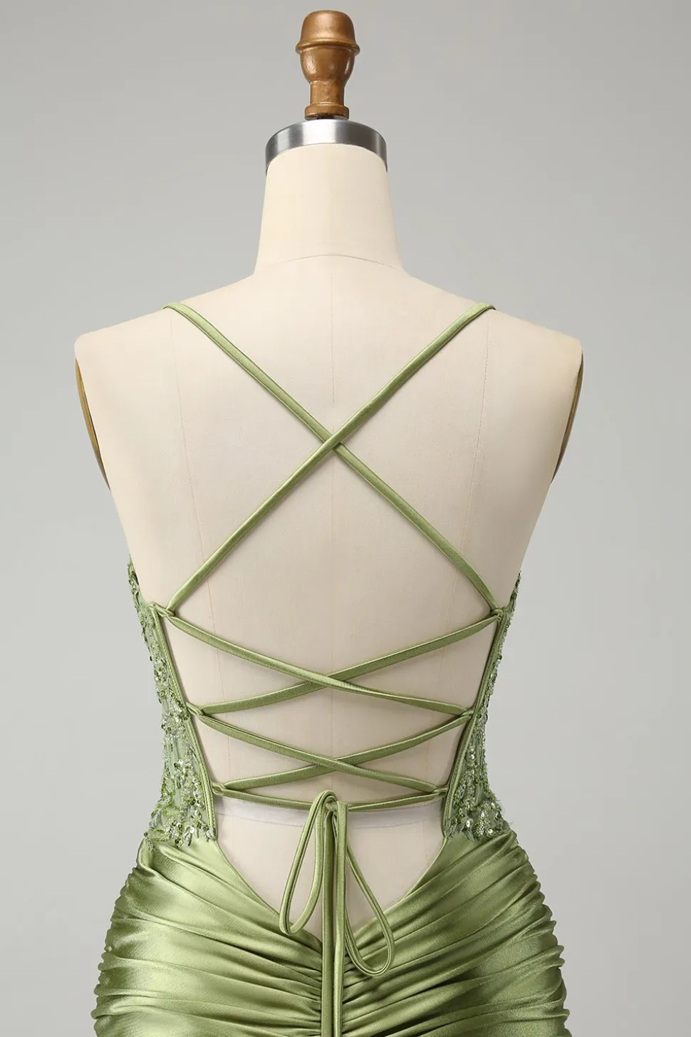 Brilhantemente Verde Luz Apertado Esparguete Correias Homecoming Vestido com Apliques