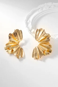 Brincos de liga plissada dourados elegantes