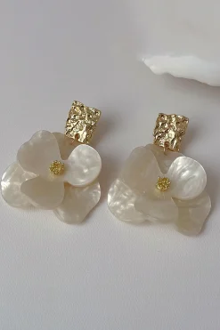Brincos em forma de flor acrílica verde