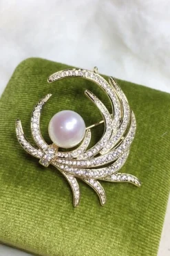 Broche Branco Rhinestone & Pearls