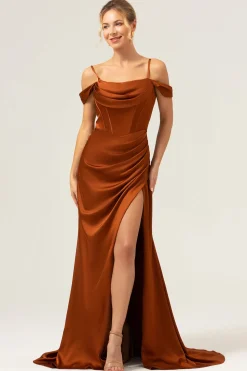 Café Sereia Ombro Frio Espartilho Espartilho Longo Vestido de Dama de Honra com Fenda