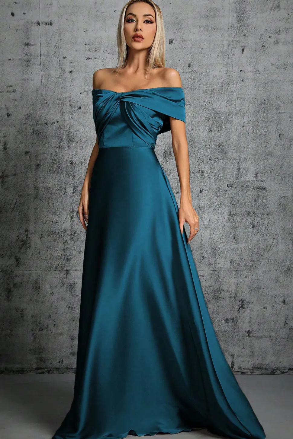 Cetim azul pavão fora do ombro vestido formal