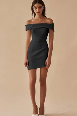 Cetim branco fora do ombro bainha vestido curto de formatura