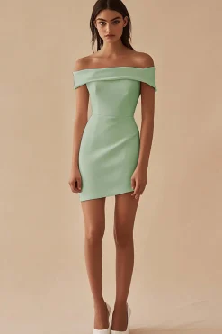 Cetim branco fora do ombro bainha vestido curto de formatura