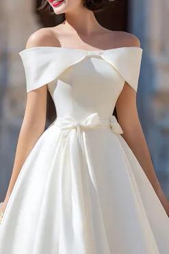 Cetim Branco Sobre os Ombros A Linha Curta Vestido de Noiva com Laços