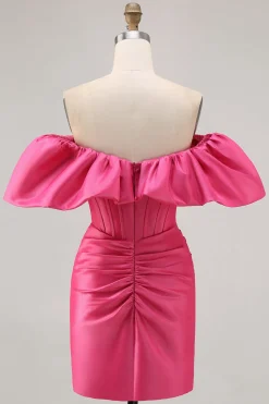 Cetim fora do ombro Fuchsia babado apertado Homecoming Dress