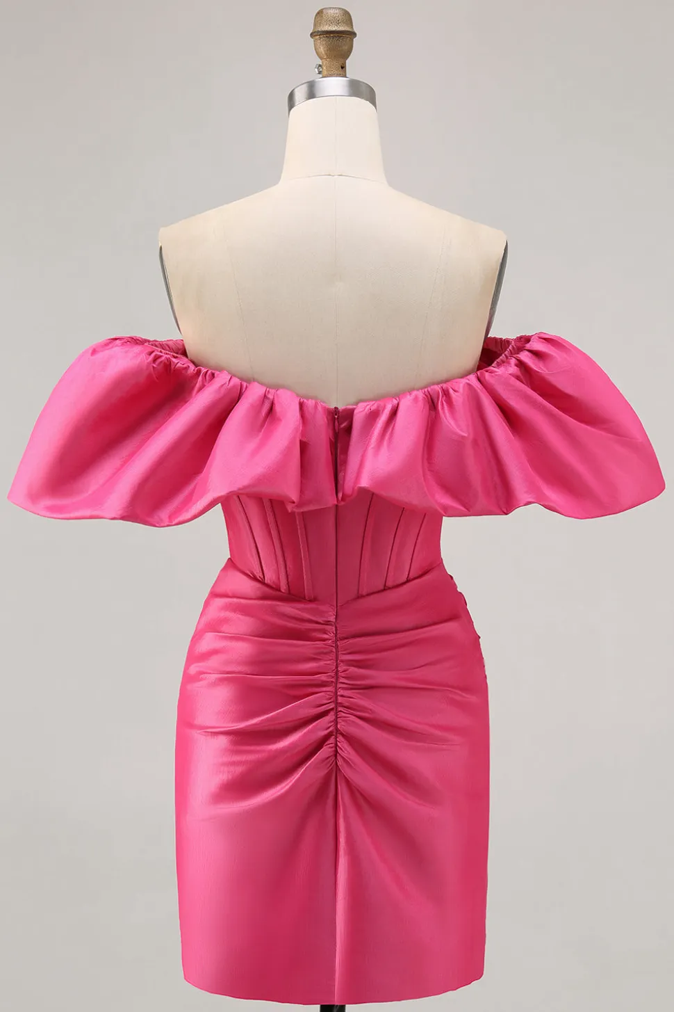 Cetim fora do ombro Fuchsia babado apertado Homecoming Dress