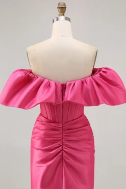 Cetim fora do ombro Fuchsia babado apertado Homecoming Dress
