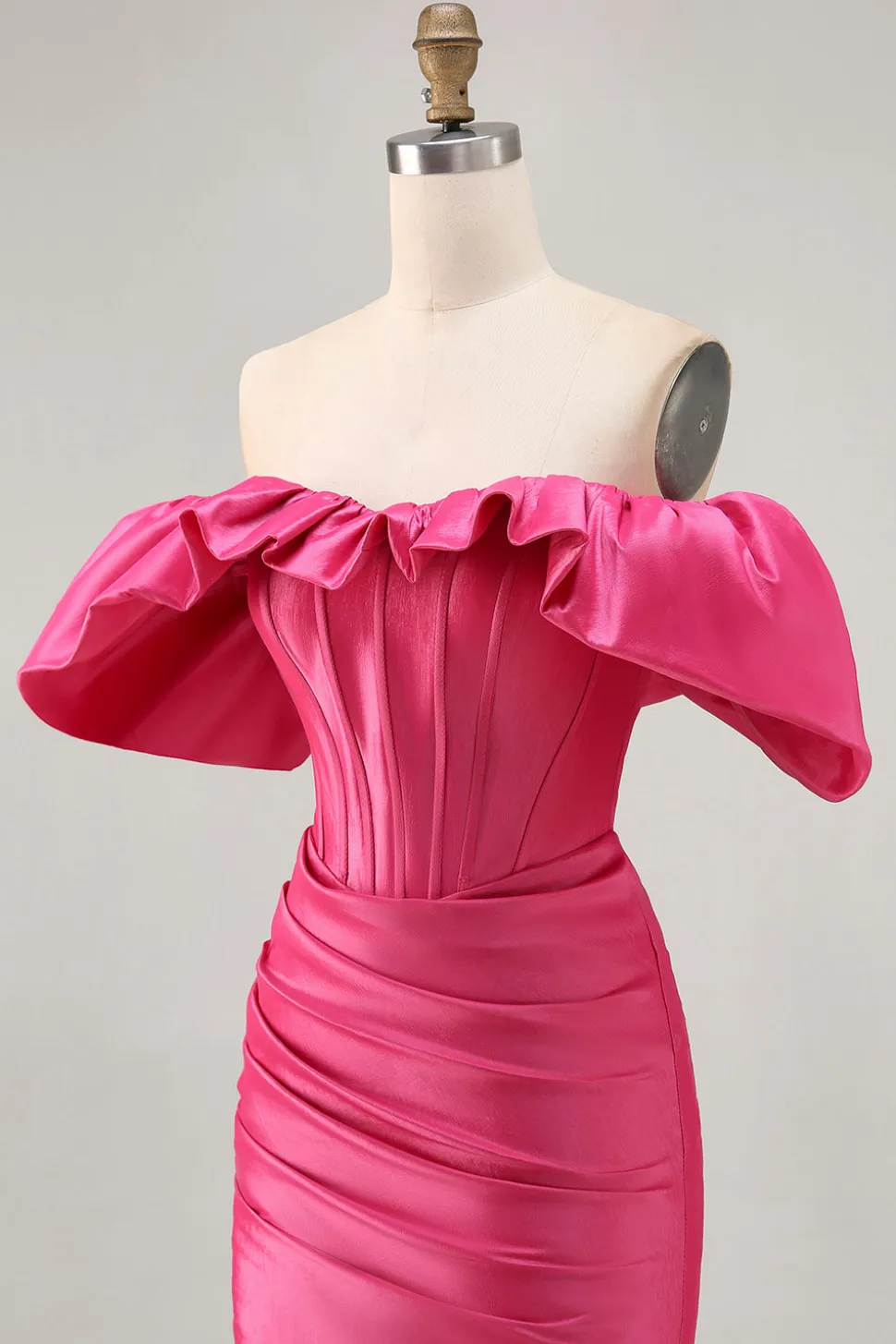 Cetim fora do ombro Fuchsia babado apertado Homecoming Dress