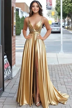 Cetim metálico uma linha plissado V pescoço vestido de baile de formatura de ouro com fenda