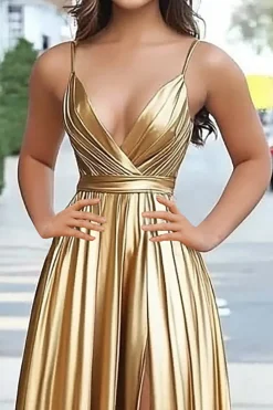 Cetim metálico uma linha plissado V pescoço vestido de baile de formatura de ouro com fenda