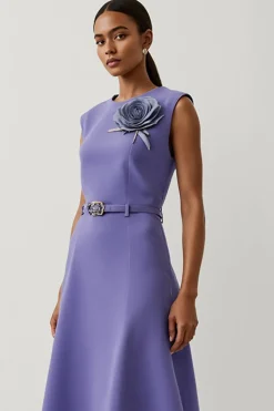 Cetim roxo Uma linha de chá comprimento semi formal vestido com flor 3D