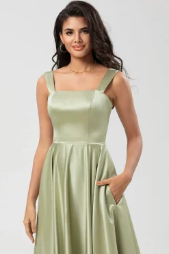 Cetim Uma linha vestido verde dama de honra com bolsos