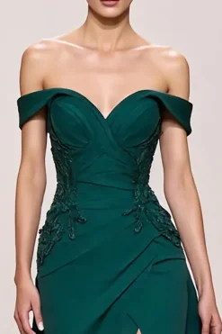Cetim verde claro uma linha vestido de noite longo com apliques