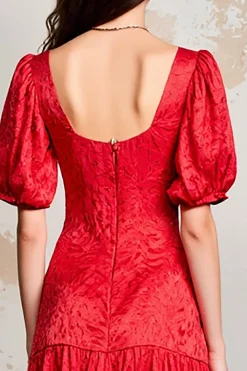 Cetim Vermelho Pescoço Quadrado Longo Vestido De Noiva Convidado