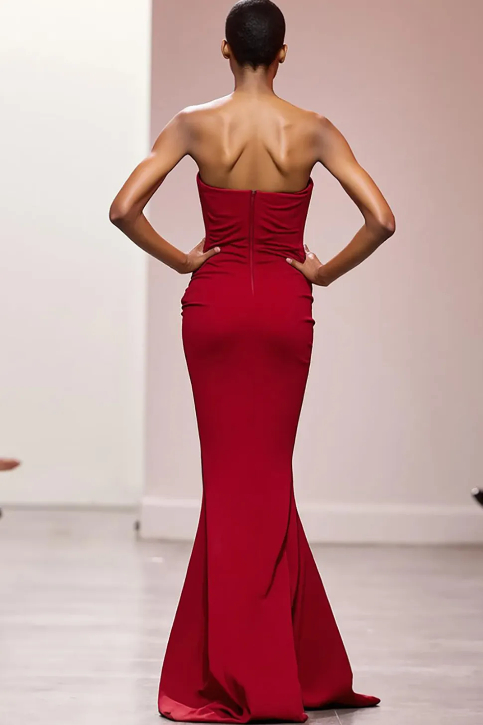 Cetim vermelho simples sereia sem alças vestido de noite longo