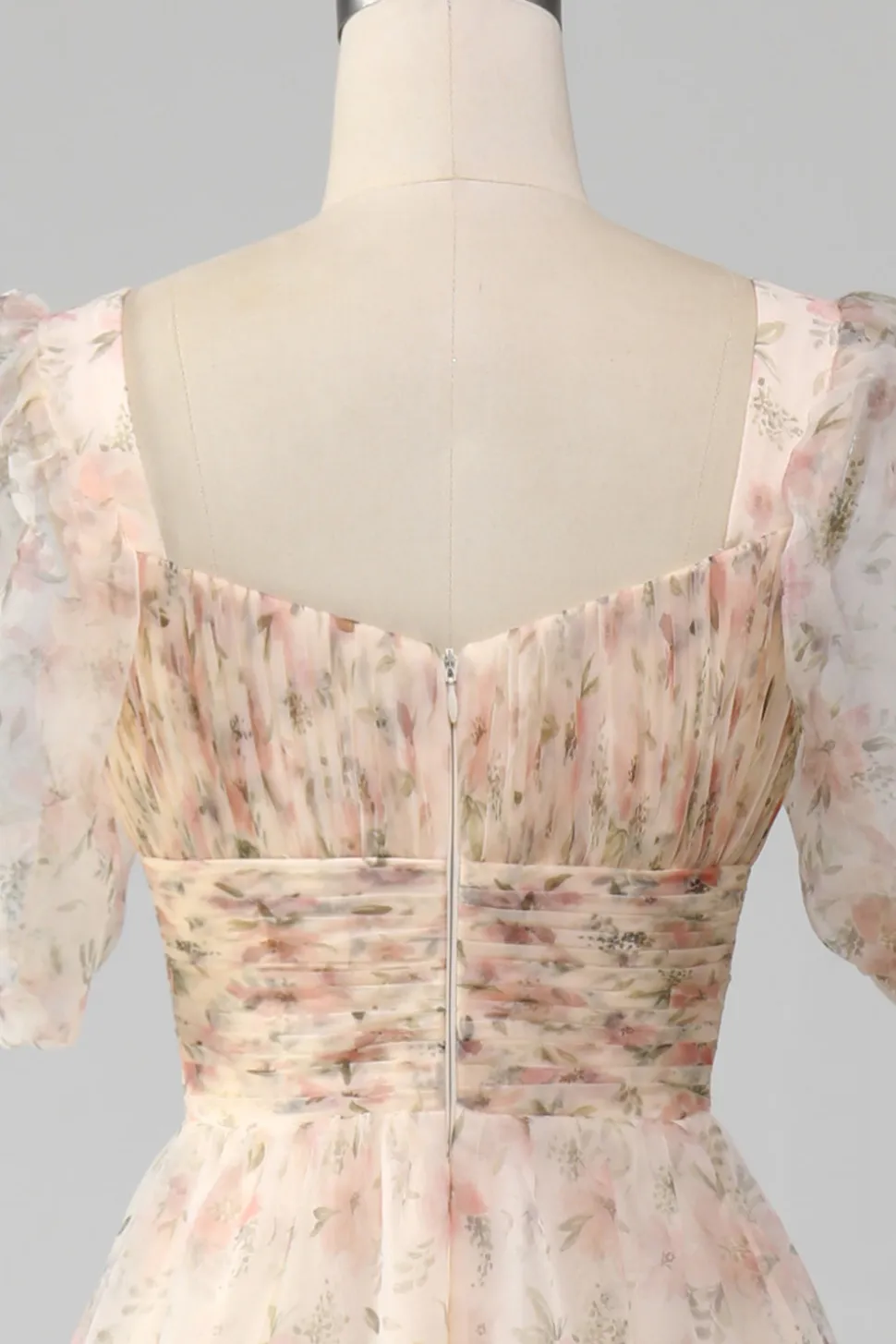 Champagne A-Line Floral Print plissado vestido de baile de formatura com mangas puff