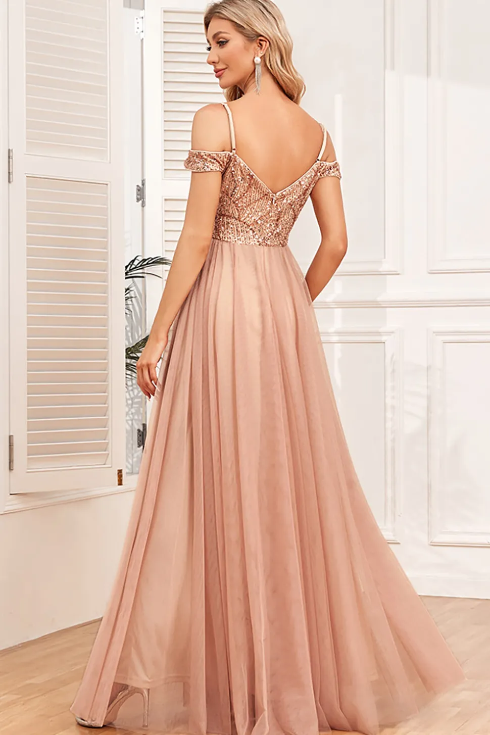 Champagne A-Line Tule Long Prom Dress com Lantejoulas