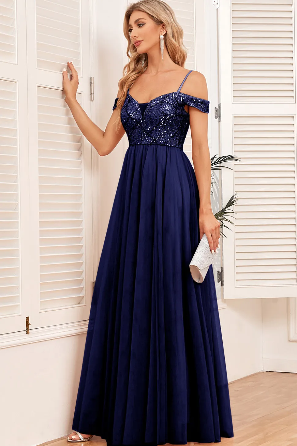 Champagne A-Line Tule Long Prom Dress com Lantejoulas