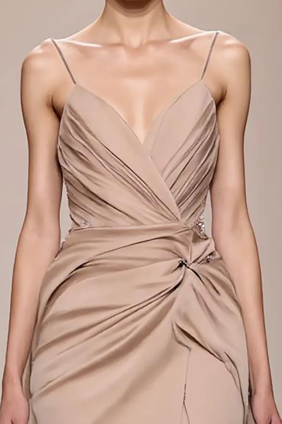 Champagne Cetim Esparguete Correias Vestido de Noite Longo