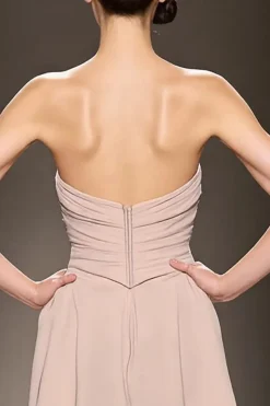 Champagne Cetim Strapless Ruched Maxi Vestido de Noite