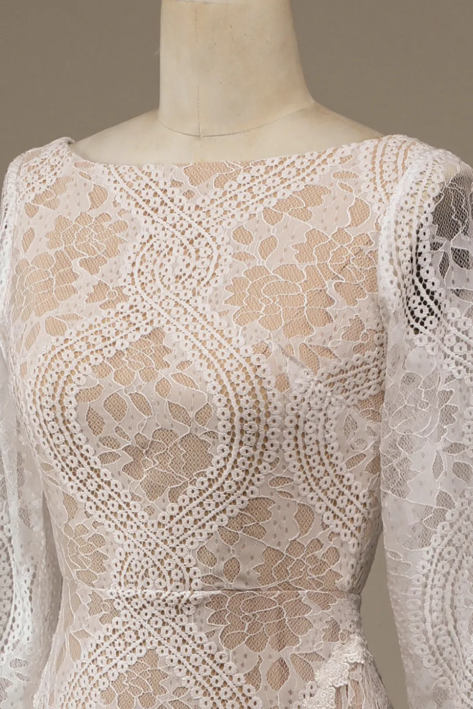 Champagne mangas compridas renda varrer trem vestido de noiva