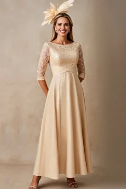 Champanhe Pescoço de Barco Applique Vestido Mae Noiva com Mangas
