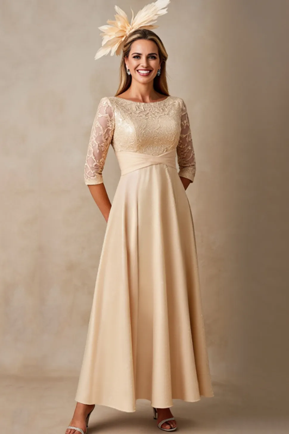 Champanhe Pescoço de Barco Applique Vestido Mae Noiva com Mangas